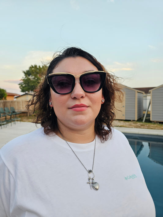 Dg sunglasses w/case
