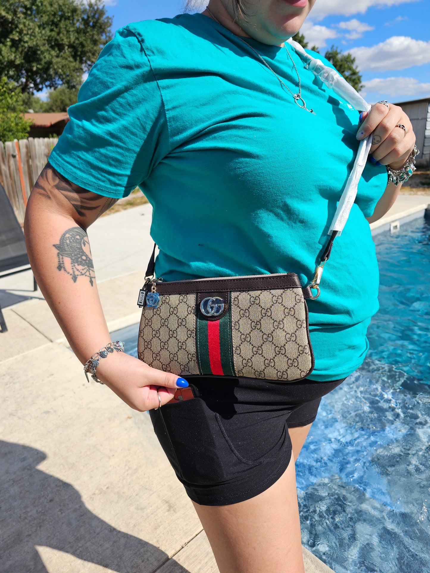 Crossbody/ wristlet