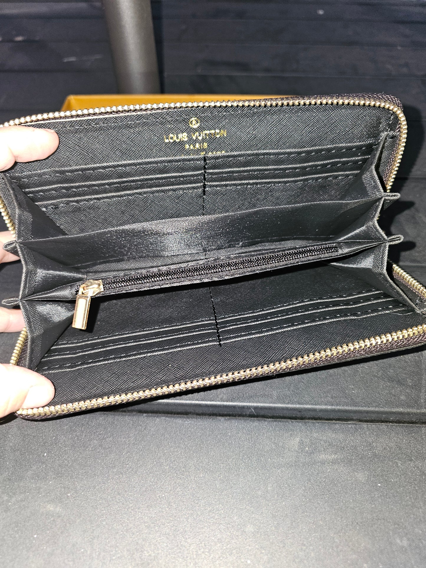Full Size zippy w/box