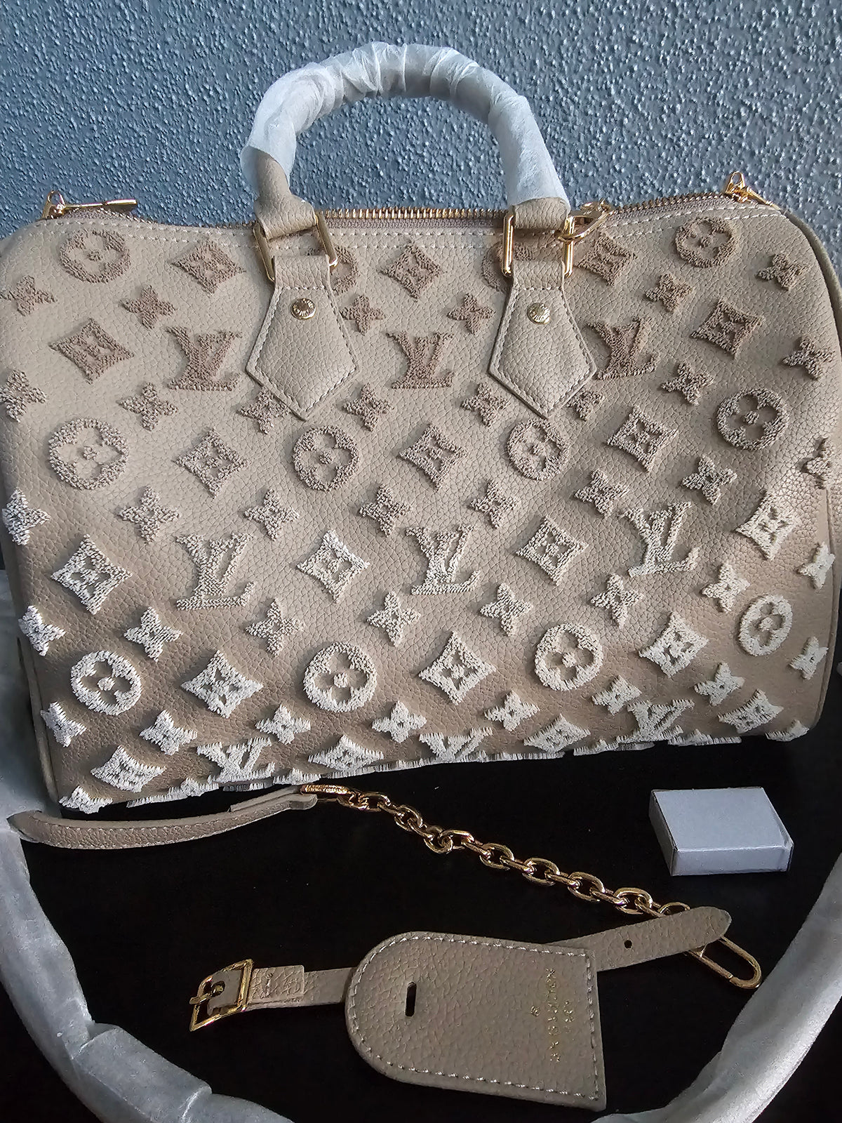 🥰Speedy 30 w/2 straps
