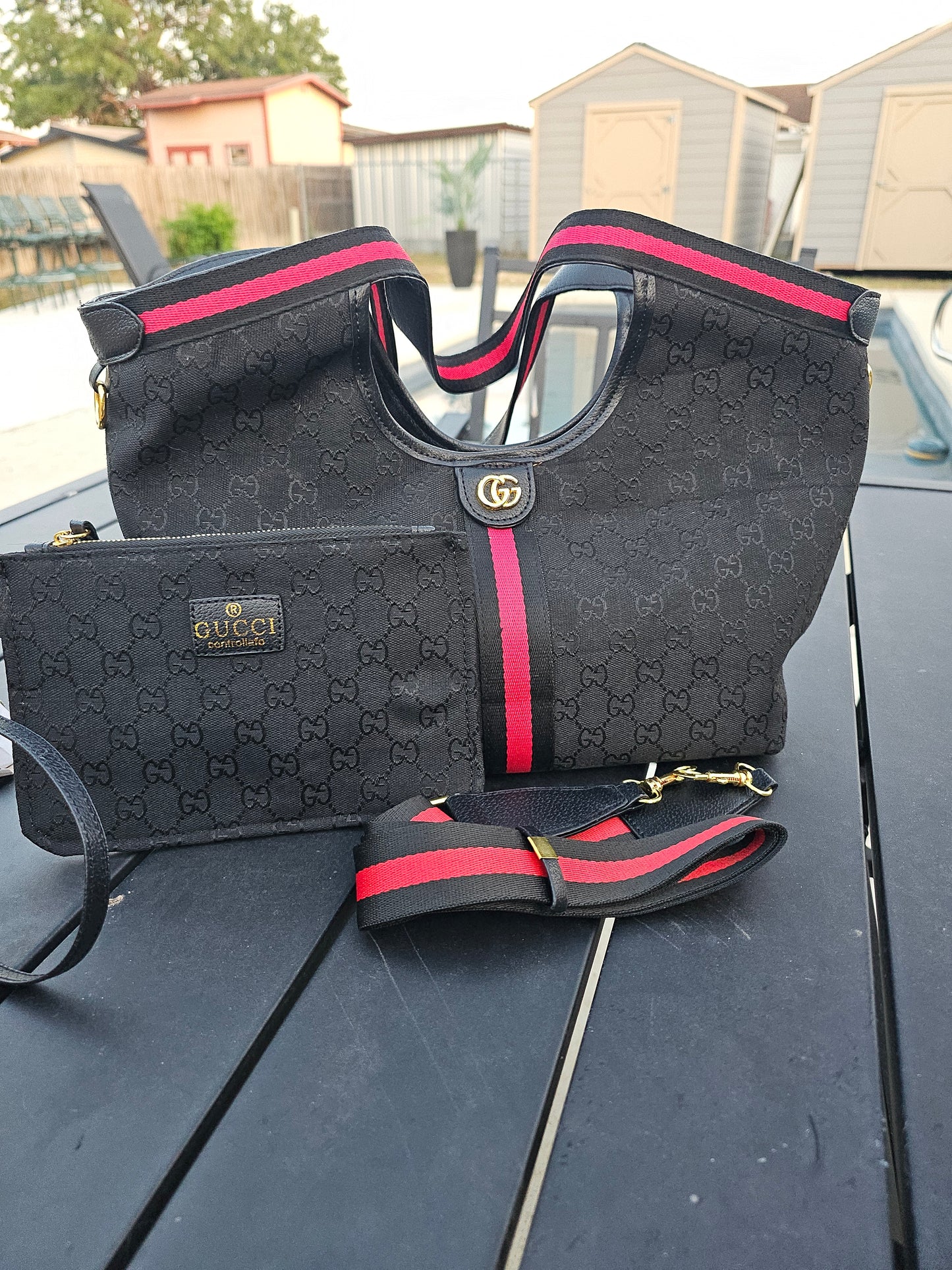 Beautiful shoulder bag/hand bag