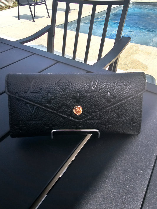 Snap wallet w/ box