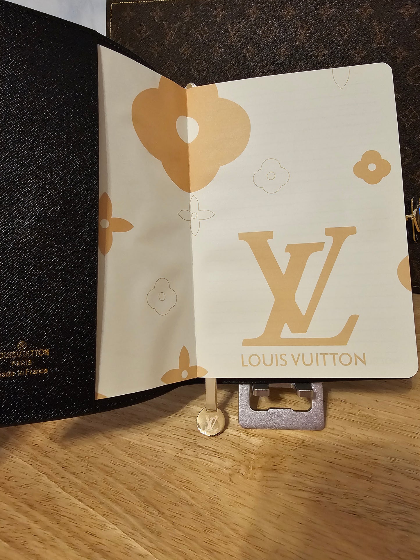Planner (6×9in.)